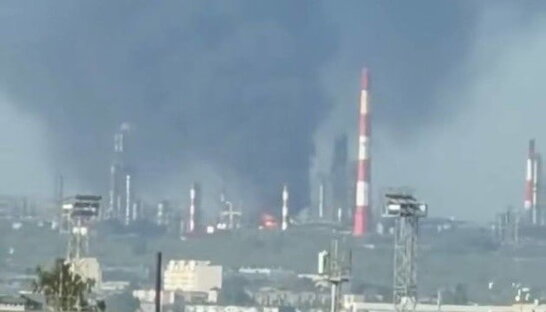 У росії після атаки дронів загорівся Сизранський НПЗ