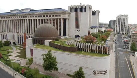 Найбільший банк Португалії почав закривати рахунки росіянам