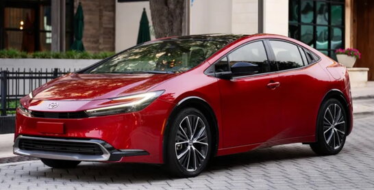 Toyota оновила Prius і Corolla Hatchback: нові комплектації й палітра кольорів
