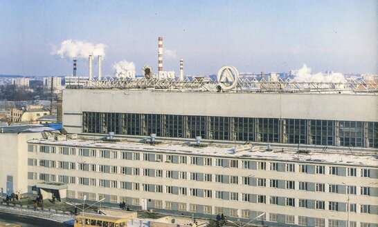 У ЛАЗу показали доступні бомбосховища на території автобусного заводу