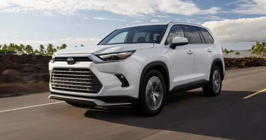 Toyota презентувала нову версію Grand Highlander із вищим кліренсом, «зубастими» шинами та фаркопом