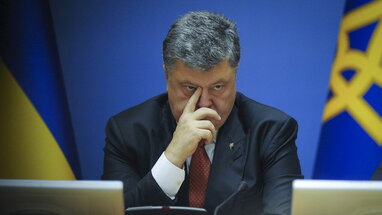 "Це тиск на суд": адвокат Порошенка заперечив звинувачення Медвечука (відео)