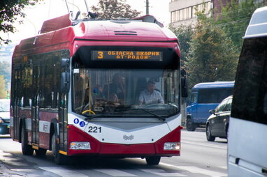 АМКУ викрило змову на закупівлях тролейбусів для Івано-Франківська на понад 11 млн грн