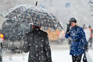 У перший день зими в Україні прогнозують мокрий сніг і дощ