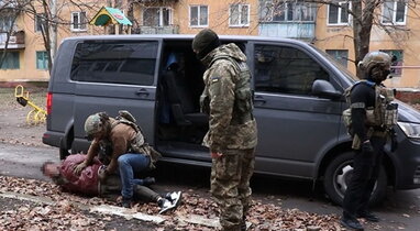 СБУ затримала російського інформатора, який для розвідування позицій ЗСУ у Краматорську використовував оптичні приціли
