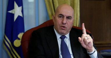 Міністр оборони Італії засудив слова Макрона про допомогу Україні військами