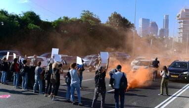 У Тель-Авіві протестувальники перекрили шосе, вимагаючи звільнення заручників у секторі Гази