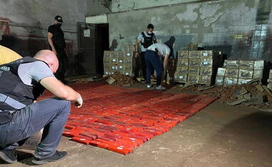 В Україні громадян Туреччини засудили до 11 років тюрми за контрабанду 190 кг героїну