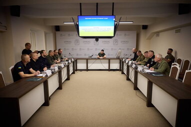 Зеленський на нараді у Харкові заслухав доповіді щодо оборони області