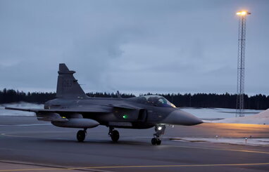 Швеція призупиняє план передачі літаків Gripen Україні