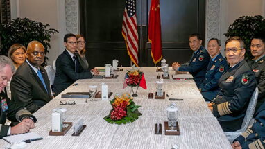 Глава Пентагону звернувся до китайського міністра щодо зростання напруженості у Тайванській протоці