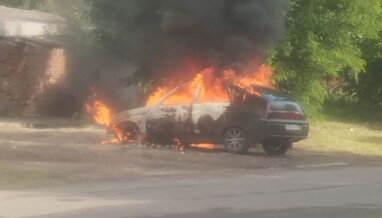 У Маріуполі партизани підпалили автівку окупантів