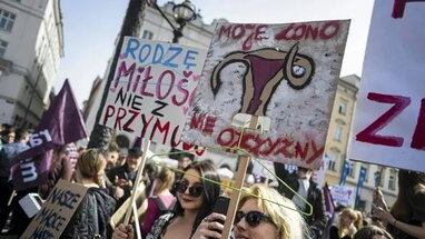 Польща зробила крок до пом'якшення законодавства про аборти