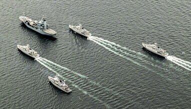 Біля узбережжя Шотландії члени НАТО проводять навчання на знак підтримки українського флоту
