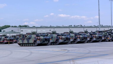 США передали 14 танків Abrams на базу НАТО у Польщі