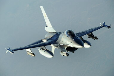Норвегія передасть Україні загалом шість F-16, перші – вже цього року