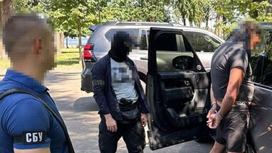 СБУ затримала на хабарях одного з головних податківців Києва