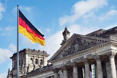 Німецькі роботодавці проти податкових пільг для іноземних кваліфікованих працівників