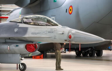 Штати забезпечать передані Україні F-16 власними ракетами - WSJ