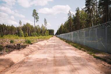 Латвія завершила будівництво паркану на кордоні із Білоруссю