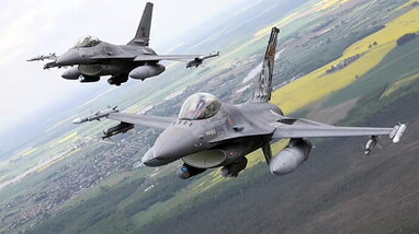 Україна отримає до кінця року 20 винищувачів F-16 - The Economist