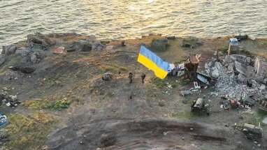 Бійці ГУР, які звільняли Зміїний, понад добу пливли в морі на надувному човні — WSJ