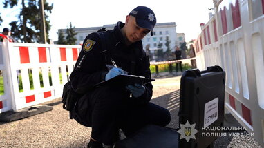 В Одесі чоловік напав з двома ножами на правоохоронців