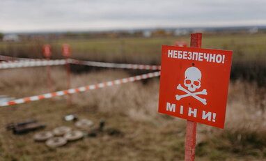 У Ізюмі на Харківщині двоє чоловіків загинули, ще один поранений через вибух міни