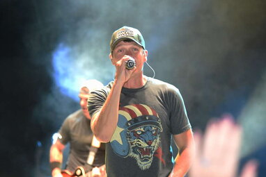 У вокаліста гурту 3 Doors Down виявили рак нирки четвертої стадії
