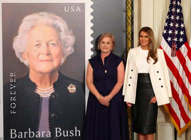 Меланія Трамп провела зустріч у Білому домі дочкою Джорджа Буша-старшого