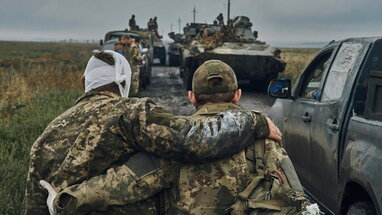 Поранення на фронті: які виплати передбачені для військових під час лікування?