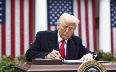 США схвалили продаж зброї ОАЕ на понад $1,4 млрд напередодні візиту Трампа — CNN