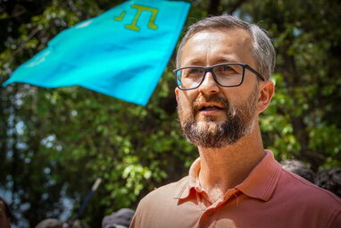 Зеленський призначив послом у Туреччині звільненого з полону Джелялова