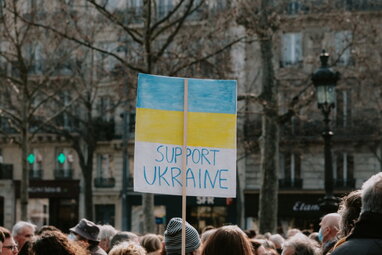 Кому українці довіряють у 2024 році: родині, ЗСУ, владі та іноземцям — результати опитування