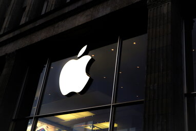 Трамп погрожує Apple новими митними тарифами