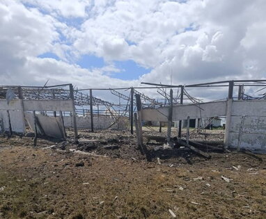 Росія ударила балістикою по фермі на Миколаївщині: один загиблий, троє поранених