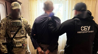 СБУ затримала агента ФСБ, який "наводив" удари на українські аеродроми на заході країни