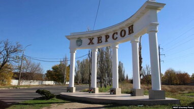 Росіяни скинули вибухівку на автомобіль: поранень зазнали двоє дітей