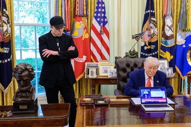 Маск назвав законопроєкт Трампа про бюджетні видатки "огидною мерзотою"