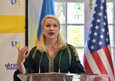 Донька Кіта Келлога звернулася до батька під час масованої атаки РФ: "Гучна ніч у Києві, тату!"