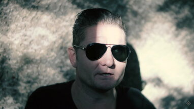 Помер вокаліст британського гурту Nitzer Ebb Дуглас Маккарті
