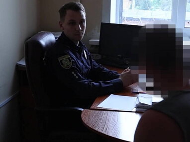 У Харкові чоловік підпалив будівлю ТЦК та втік через вікно