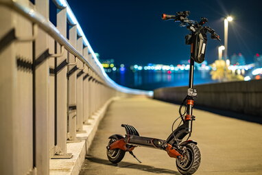 Фінляндія заборонить дітям до 15 років користуватися електросамокатами