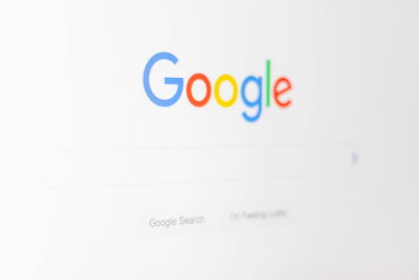 Google у новому ролику пожартував над iPhone, натякаючи на переваги Pixel