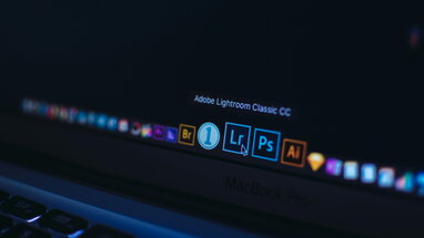Adobe запустила мобільний застосунок для генерації зображень і відео за допомогою ШІ