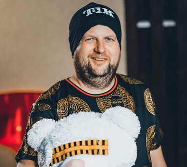 Лідер гурту «ТІК» Віктор Бронюк став жертвою шахраїв