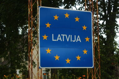 Сейм Латвії заборонив громадянам Росії та Білорусі купувати нерухомість у країні