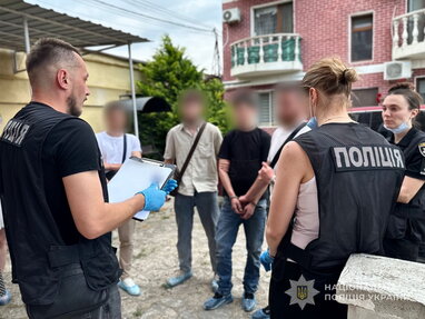 В Одесі сусід вбив 7-річну дівчинку: підозрюваного взяли під варту