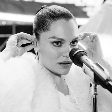 Jessie J повідомила, що переборола рак грудей