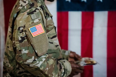 Ексспівробітник ВПС США визнав передачу секретної інформації «українці» з сайту знайомств